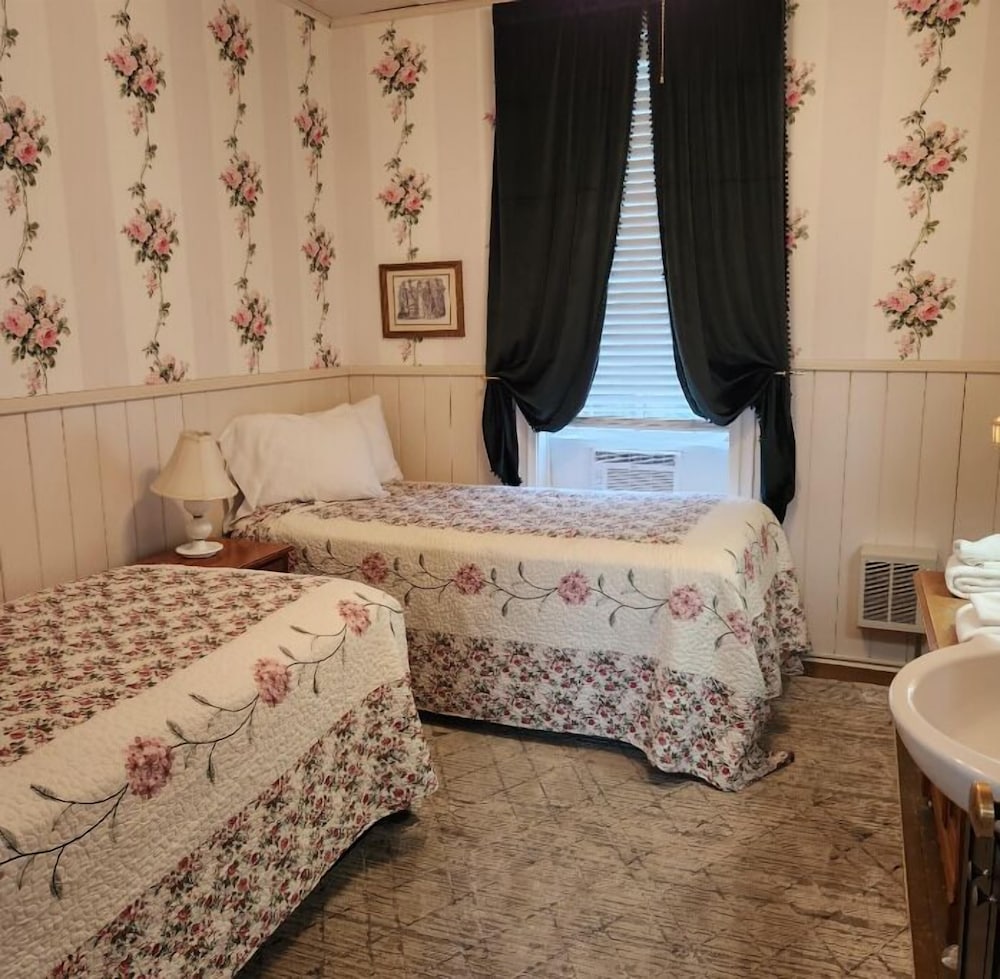 Fairweather Inn - photo 18