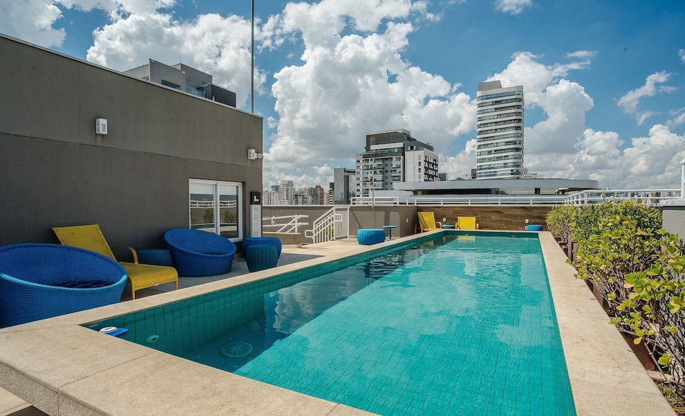 Estúdio moderno c piscina em São Paulo YOU1203 — 4-Star Luxury Hotel in Sao Paulo, Brasil