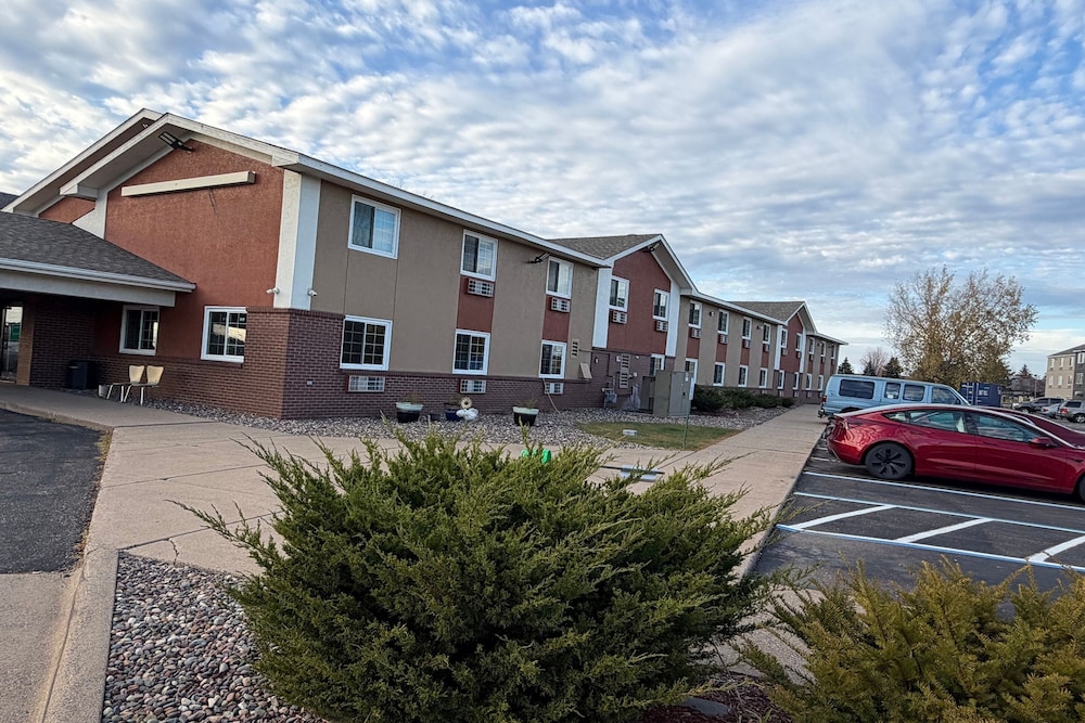 Coratel Inn And Suites By Jasper Stillwater — Stillwater