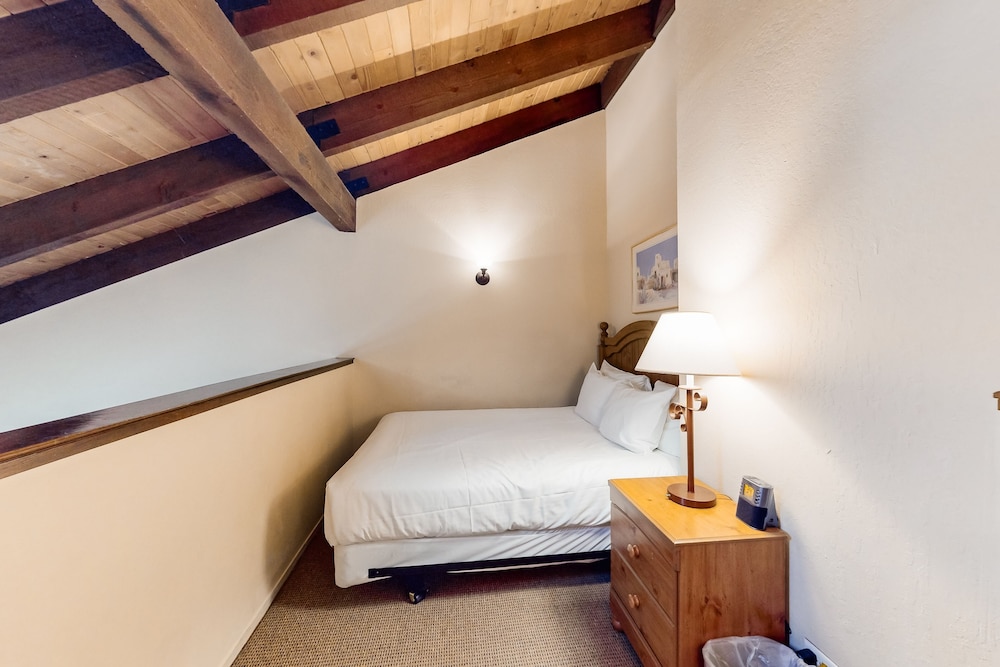 619 Lakefront - photo 10
