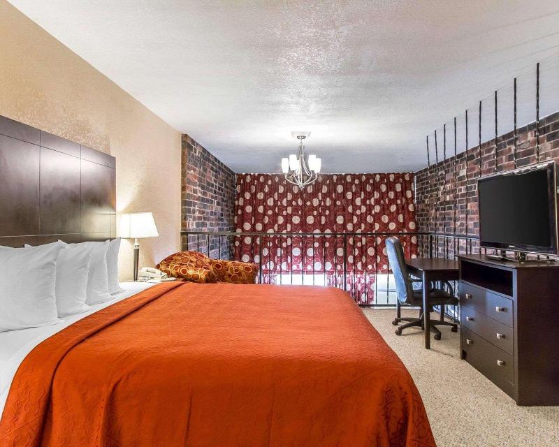 Quality Inn Ada Near University - photo 31
