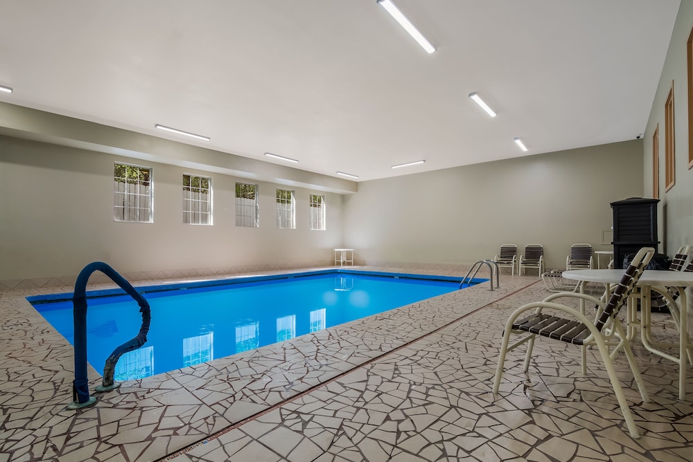 SureStay Plus Hotel by Best Western Topeka Northwest - photo 28