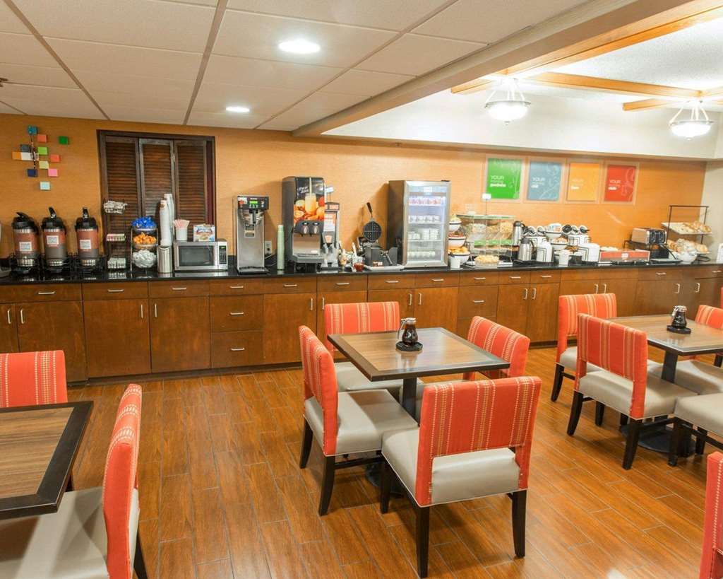 Comfort Inn Hammond - photo 33
