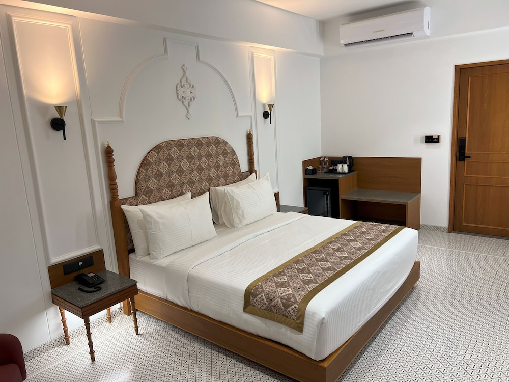 Haldi Kumkum Resort — Surat — photo 3