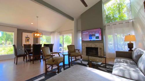 Desert Escape - last minute hotel in Rancho Mirage