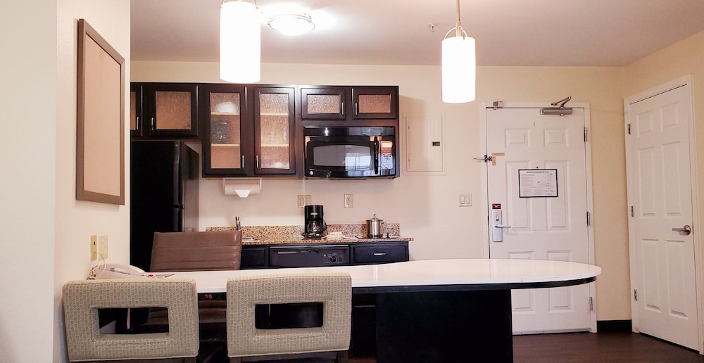 Candlewood Suites Houston Medical Center - photo 11