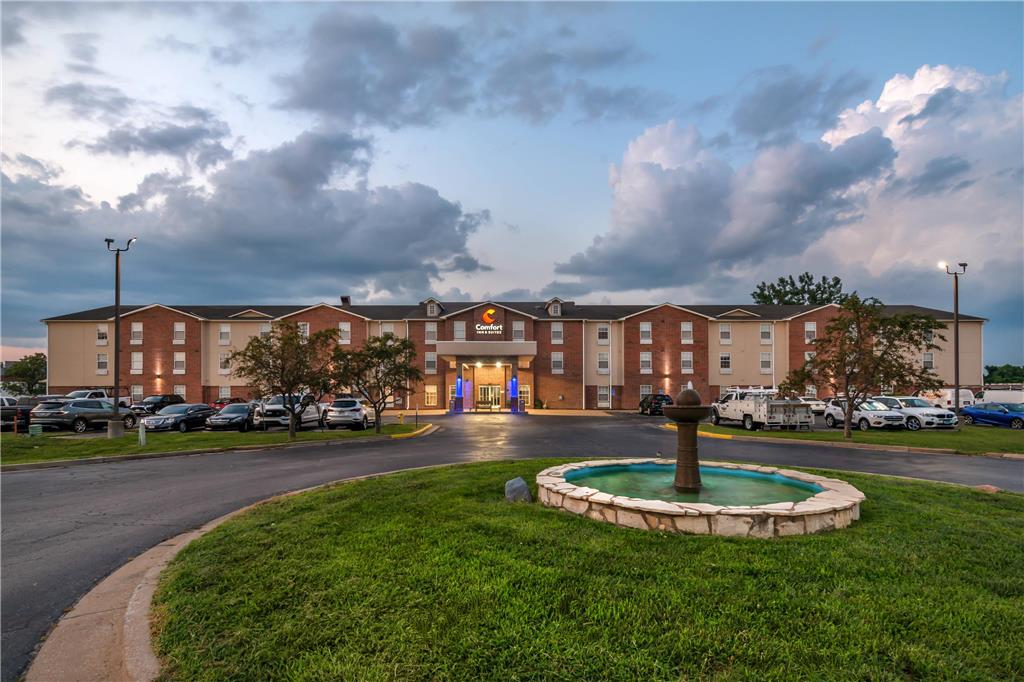 Comfort Inn & Suites Chesterfield St. Louis - photo 6