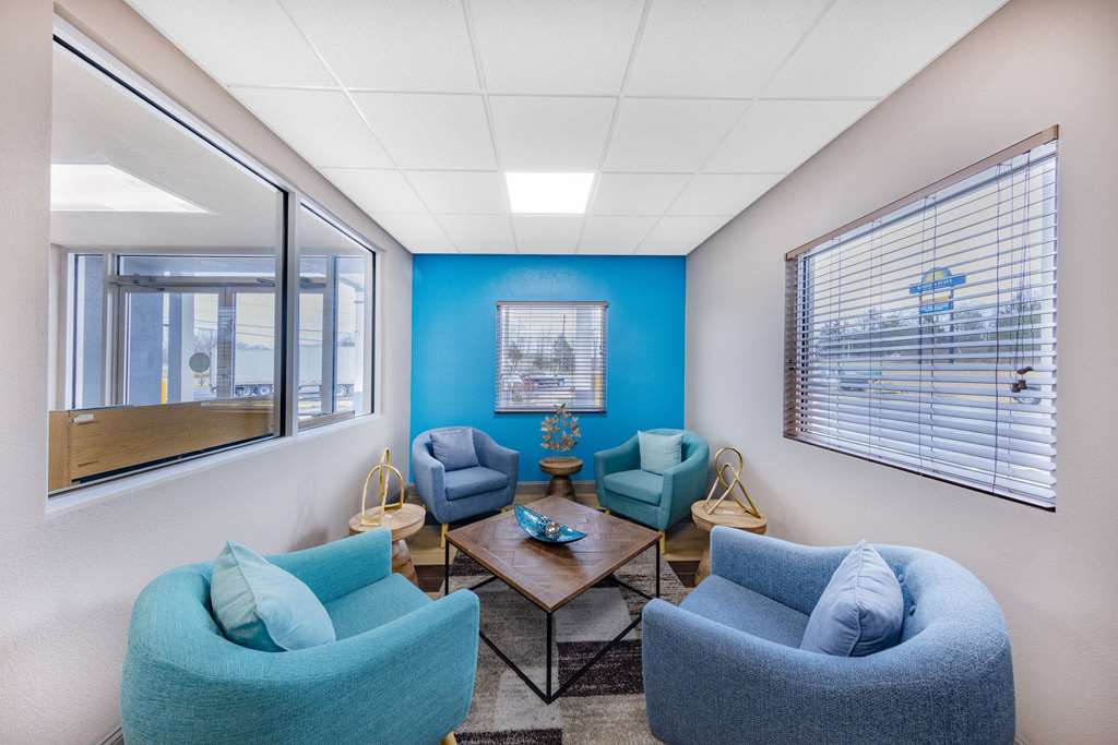 Days Inn by Wyndham Fredericksburg North - photo 8