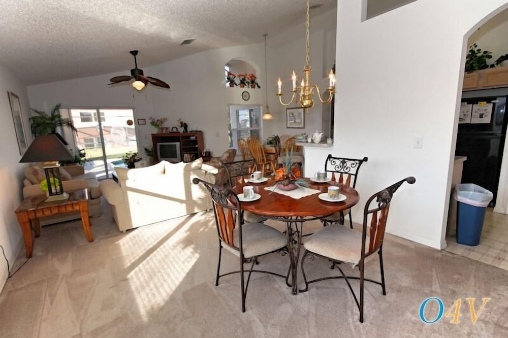Ov248 Emerald Island 4 Bed 3 Baths Townhome - photo 2