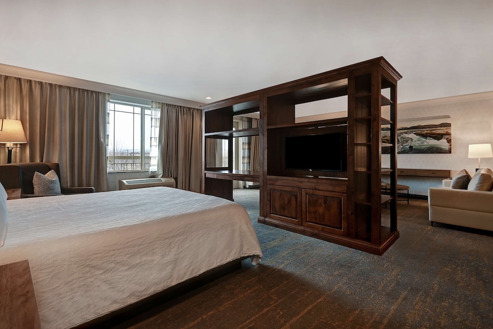 Hilton Garden Inn Boise Eagle - photo 42