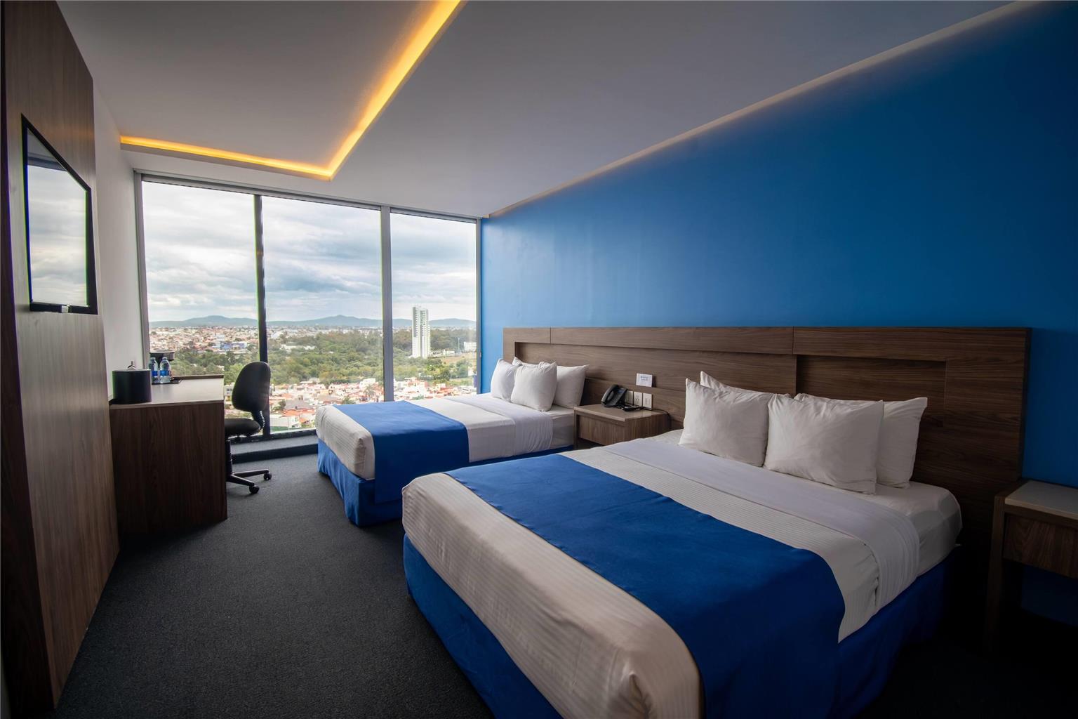 Guest room