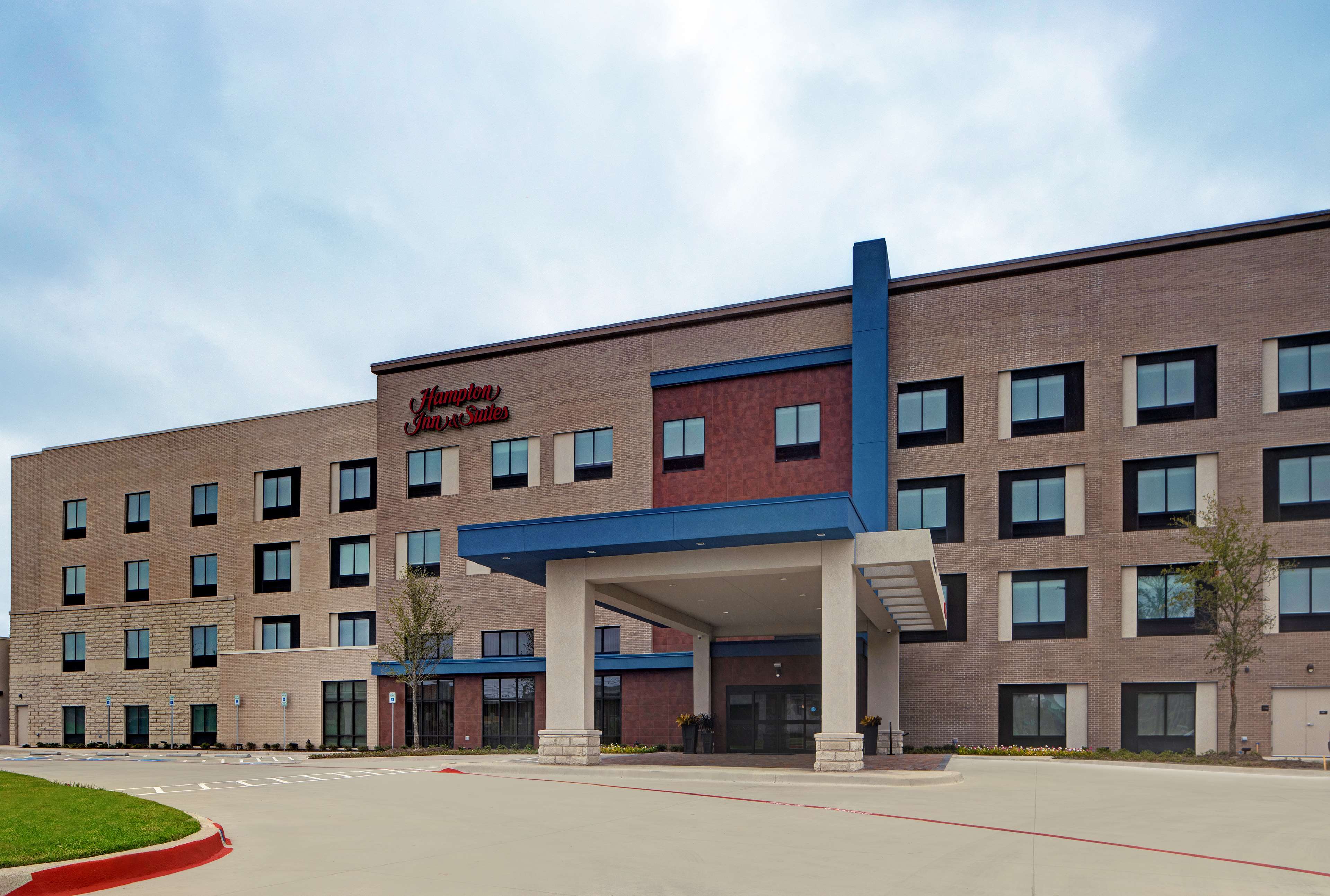 Hampton Inn & Suites Farmers Branch Dallas - photo 3