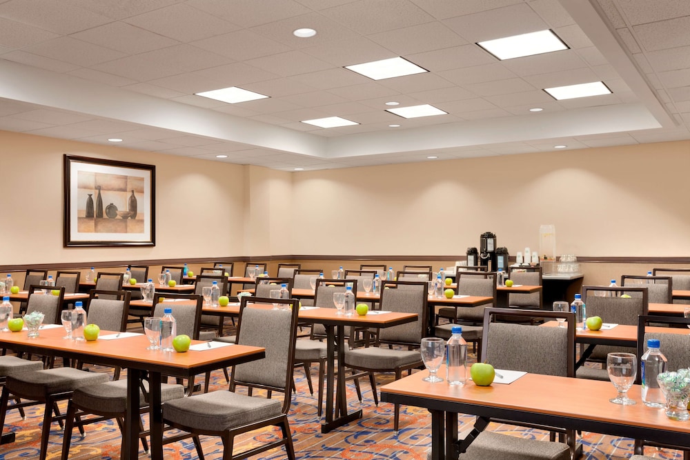 Embassy Suites by Hilton Santa Clara Silicon Valley - photo 87