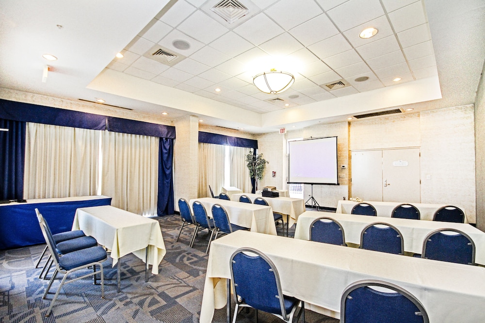 Bay Watch Resort & Conference Center - photo 101