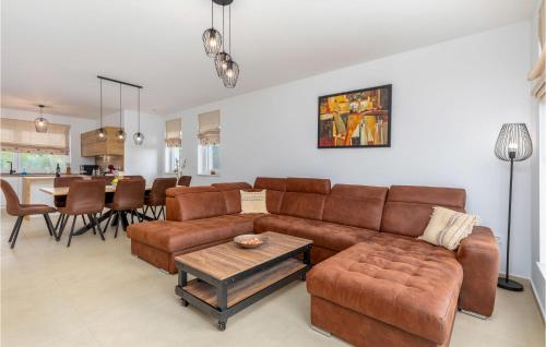 3 Bedroom Beautiful Home In Segotici — Marcana — photo 3