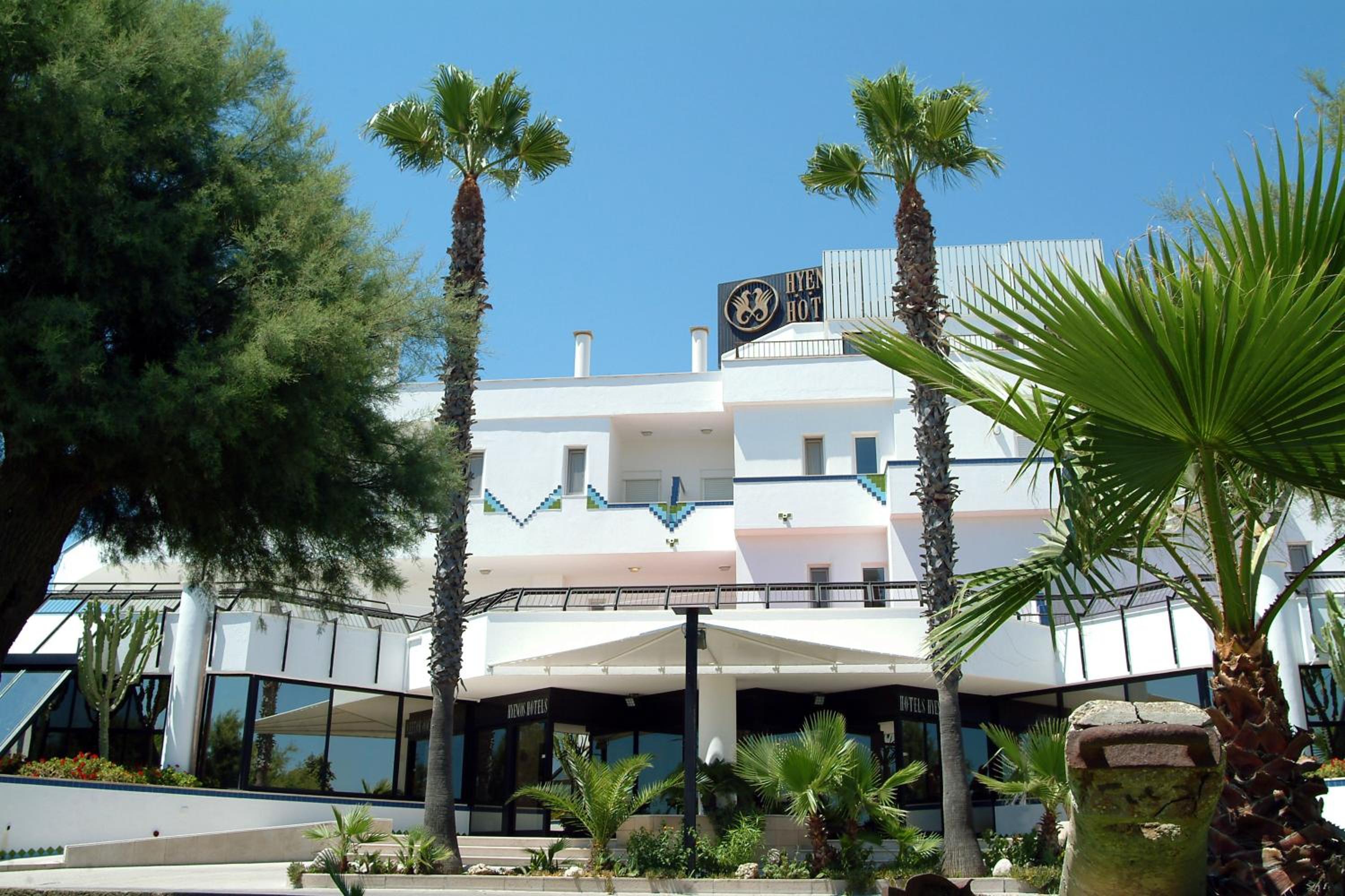 Hyencos Hotel Calos — Otranto