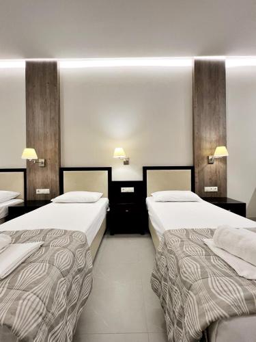 Leni’s Space — Paralia — photo 3