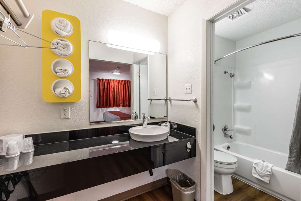 Motel 6 North Richland Hills TX - photo 24