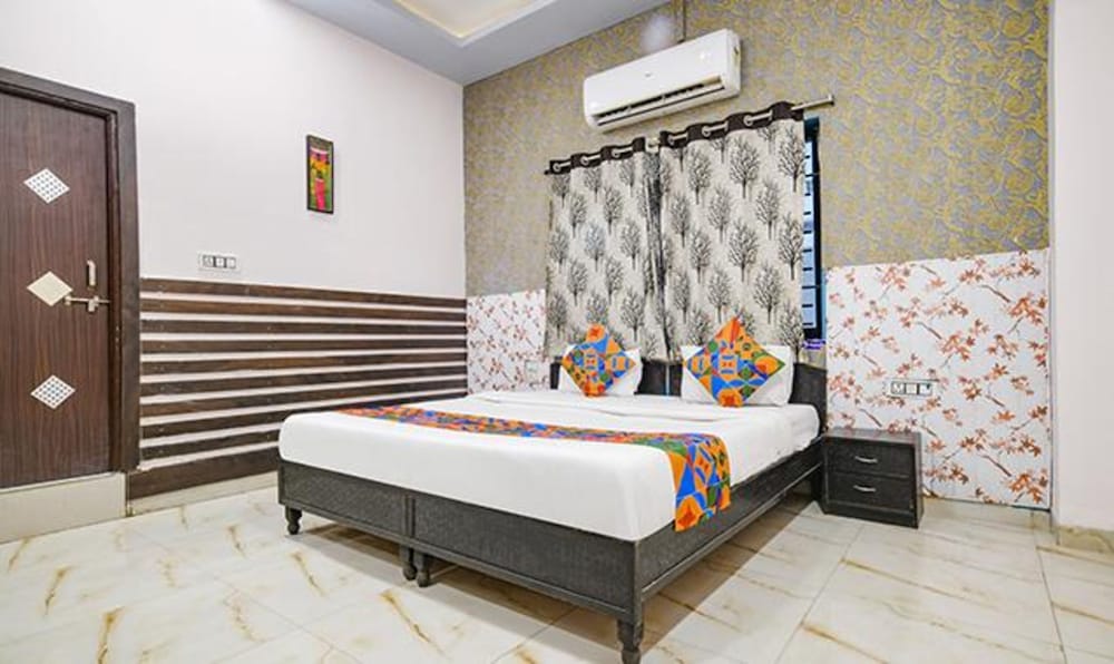 Fabexpress Sunrise I in Indore, India