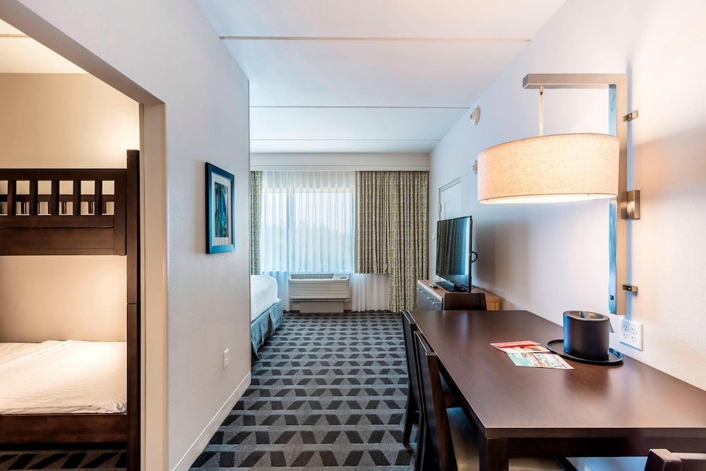 TownePlace Suites by Marriott Orlando at SeaWorld - photo 13