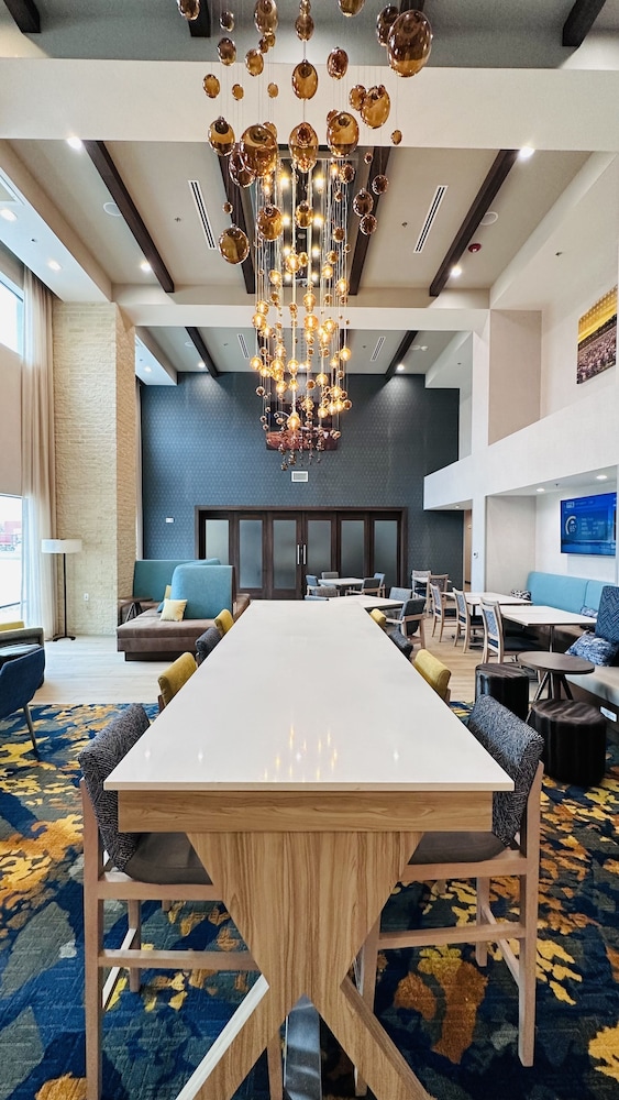 Hampton Inn & Suites Weatherford - photo 15