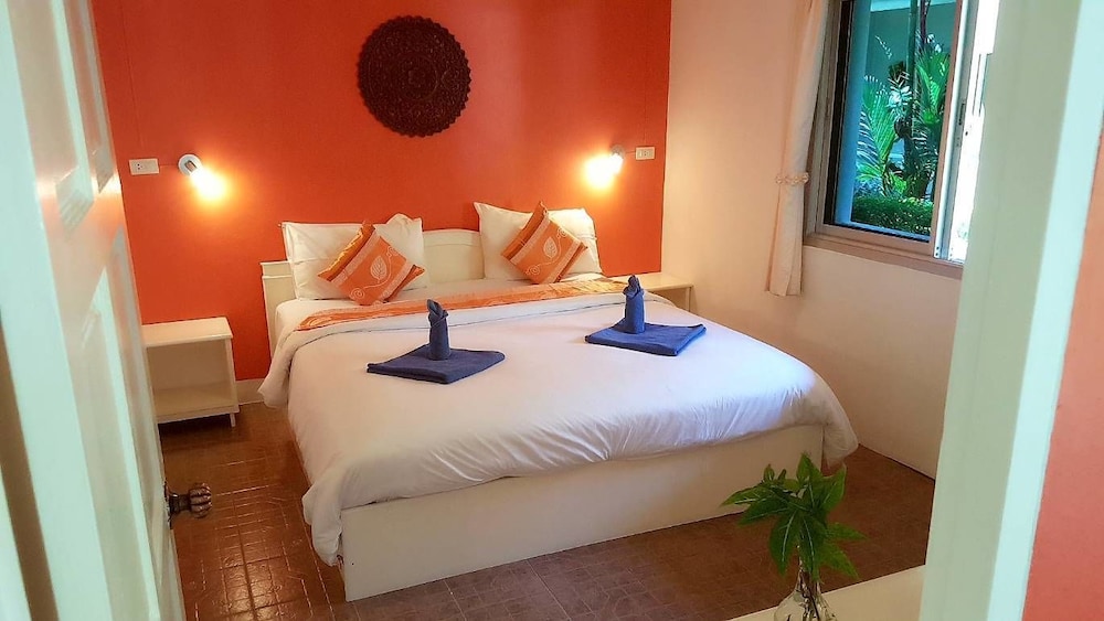 Loma Resort in Takua Pa, Thailand