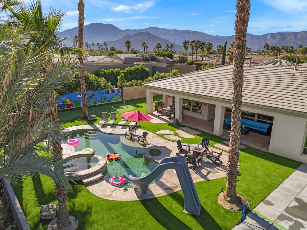 Super Mario Hideout Desert Dream in Indio, United States