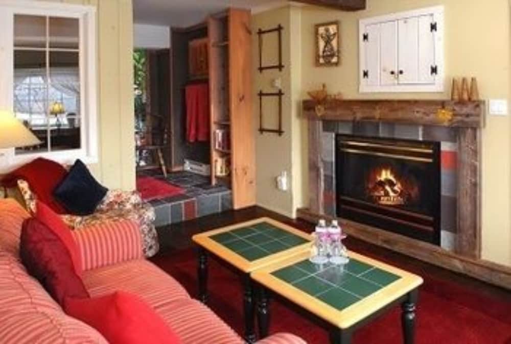 Deerhill Inn - photo 18
