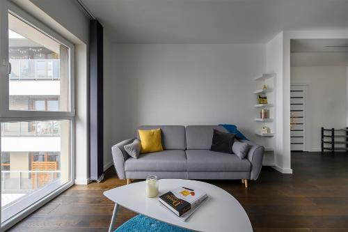 Centre Point Ilumino by LovŁódźApartments — 4-Star Luxury Hotel in Lodz, Poland