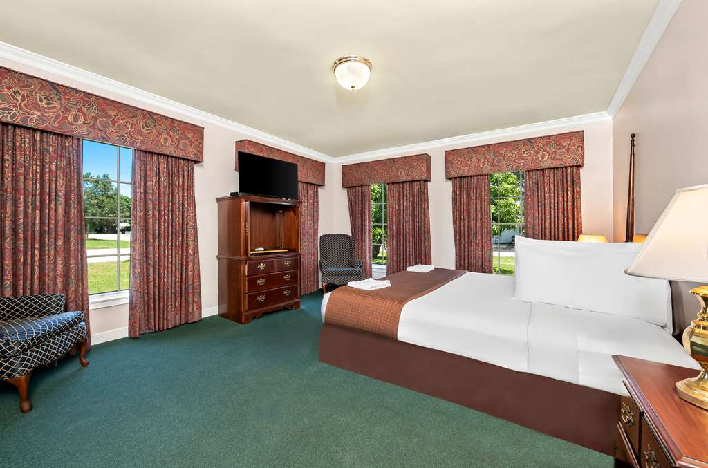 Americas Best Value Inn Historic Clewiston Inn - photo 39