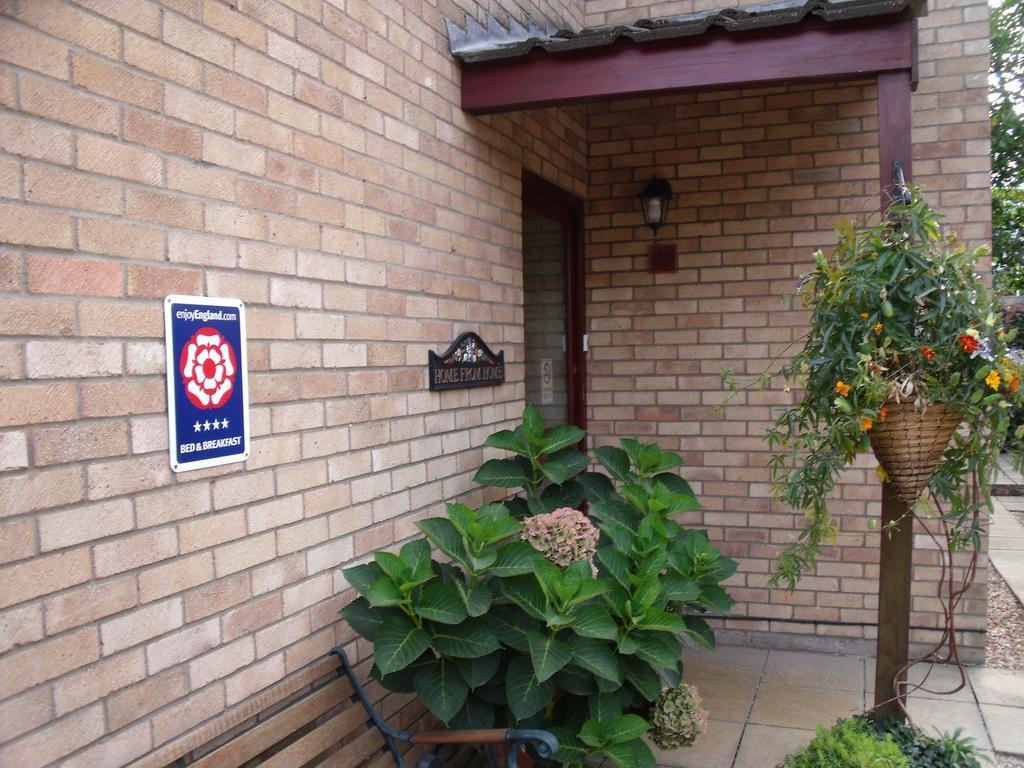 Home From Home Bed and Breakfast — 4-Star Luxury Hotel in Cambridge, United Kingdom