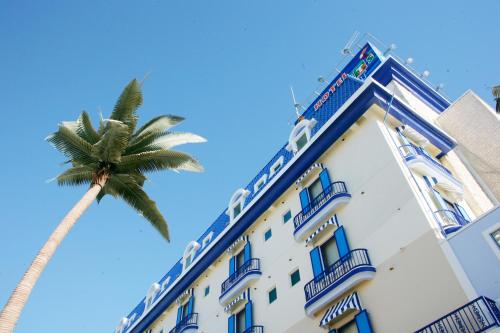 Hotel Atlantis Hawaiian Resorts in Saitama, Japan