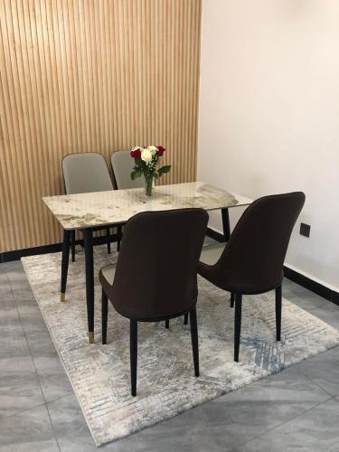 StarLuxe Condo
