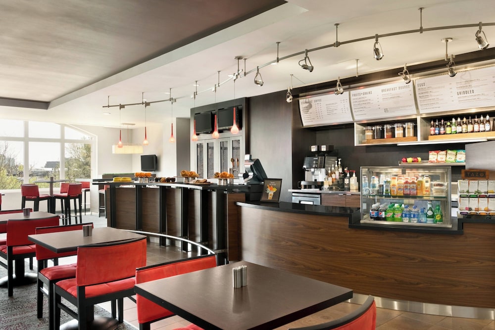 Courtyard by Marriott Tysons McLean - photo 24