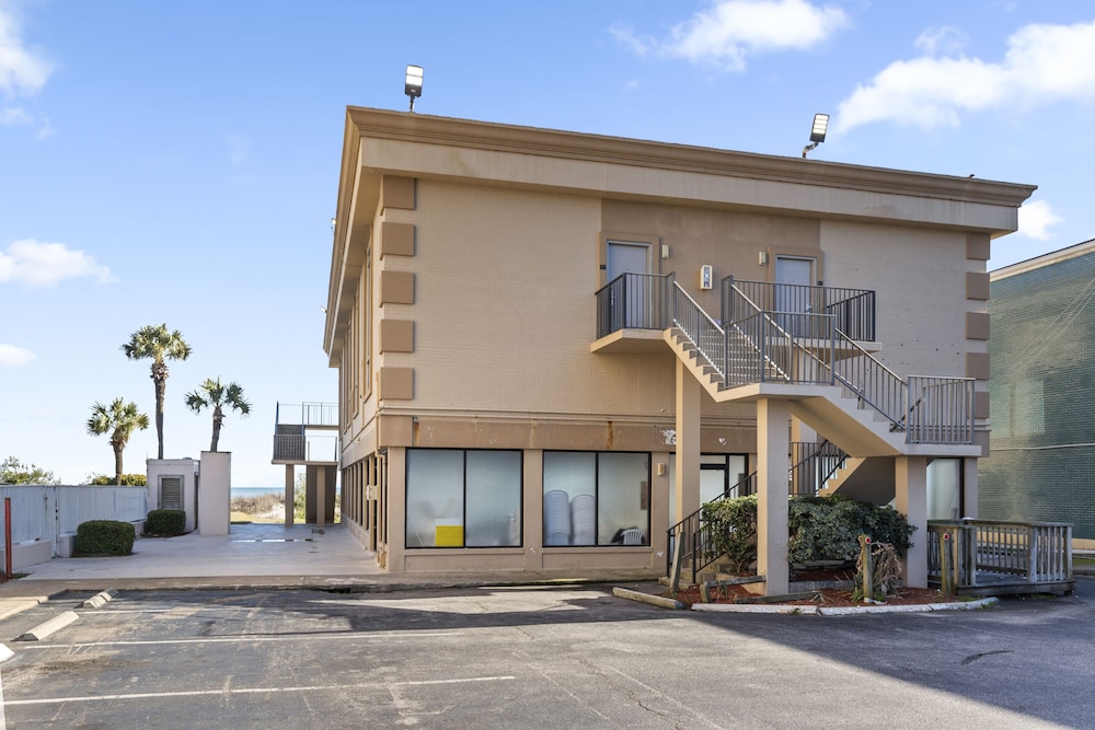 Ocean Crest Inn and Suites - photo 42