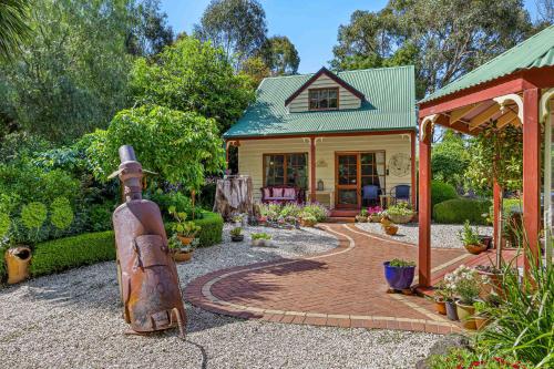 Ballarat Cottages — 4-Star Luxury Hotel in Ballarat, Australia