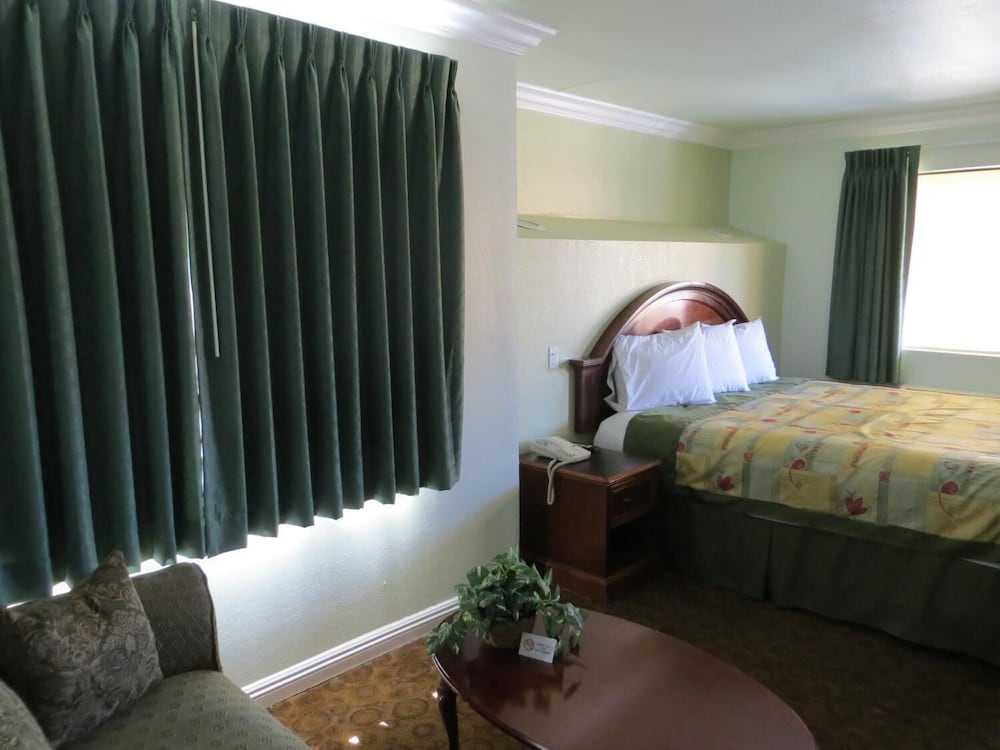 Azusa Inn Motel - photo 13