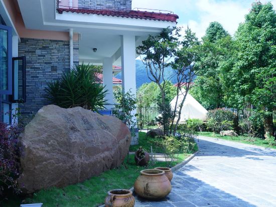 Floral Hotel Senyang Holiday Villa in Tengyue, People's Republic of China