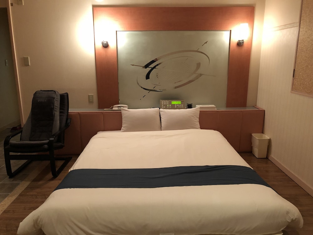Hotel Galaxy — Isumi