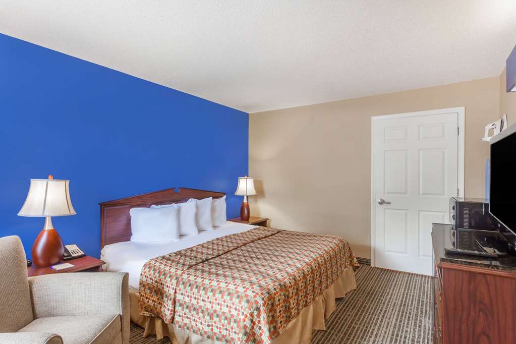Baymont by Wyndham Florence Muscle Shoals - photo 9