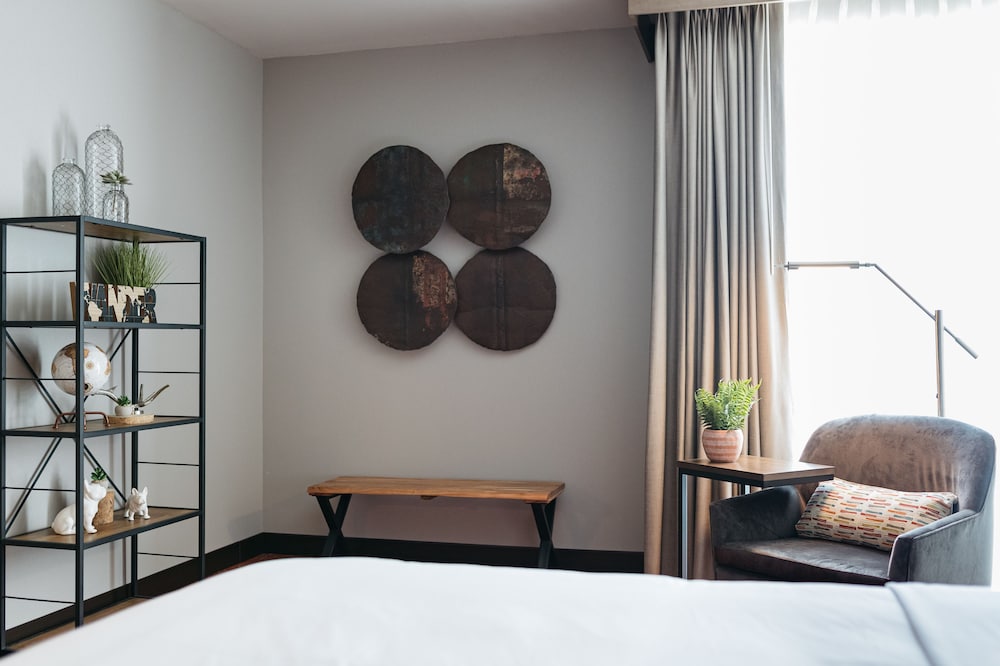 Revel Hotel Des Moines Urbandale Tapestry Collection by Hilton - photo 31