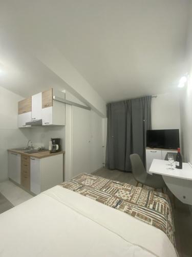 Apartman Freja II — 4-Star Luxury Hotel in Podstrana, Croatia