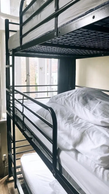 Bell House Hostel — London — photo 4