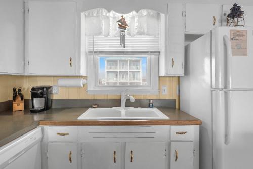 Cabana Boy by Oak Island Accommodations - photo 39