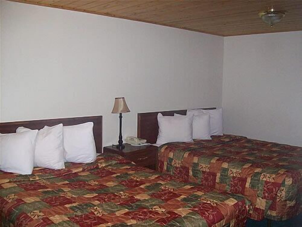 Sagebrush Inn - photo 7