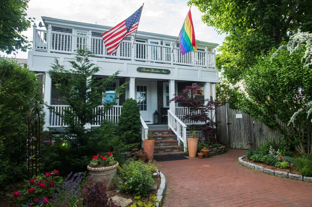 Secret Garden Inn - carbon neutral hotel in Provincetown