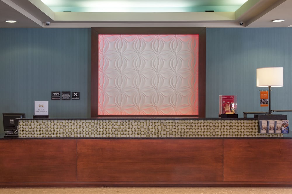 Hampton Inn Indianapolis Downtown Across from Circle Centre - photo 3