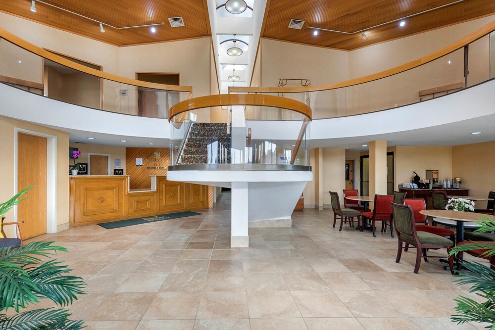 1734 West Hotel - featured photo