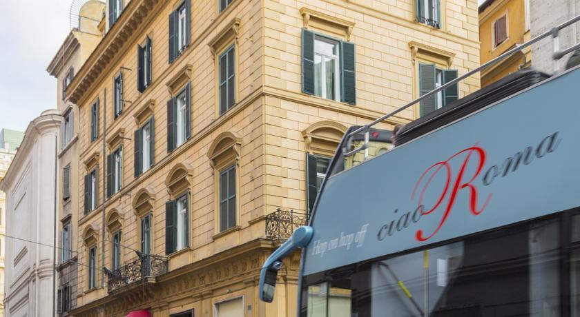 Trevi Fountain Superior Suites — 4-Star Luxury Hotel in Rome, Italy