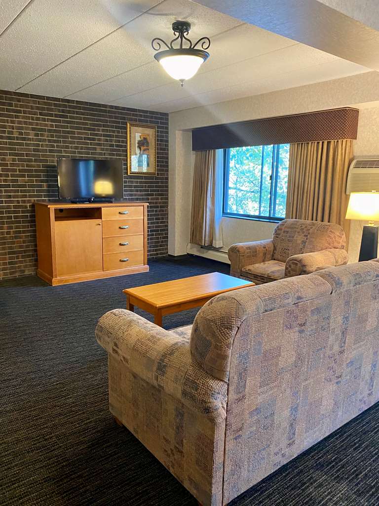 Best Western Plus Kelly Inn - photo 33